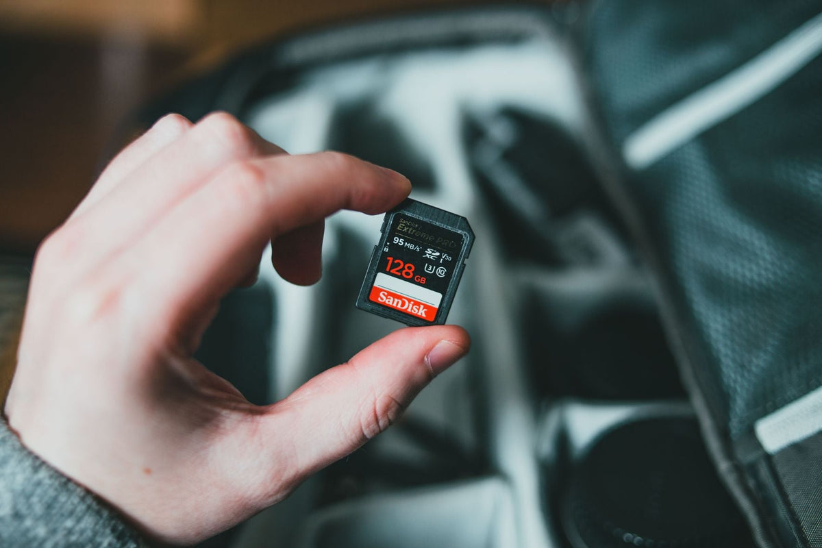 Dash Cam Memory Cards Explained: Why Storage Speed Matters More Than Capacity
