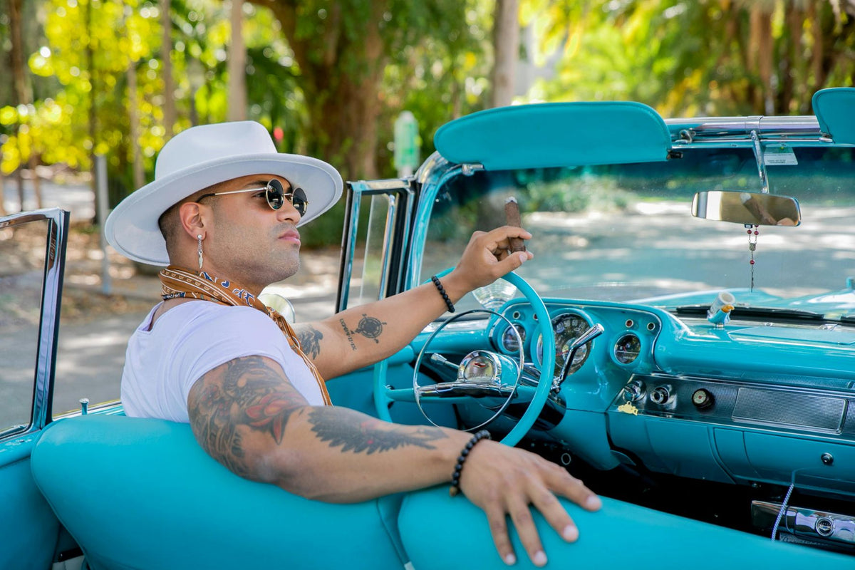 Must-Have Summer Accessories for Your Car’s Interior: Stay Cool &; Organized