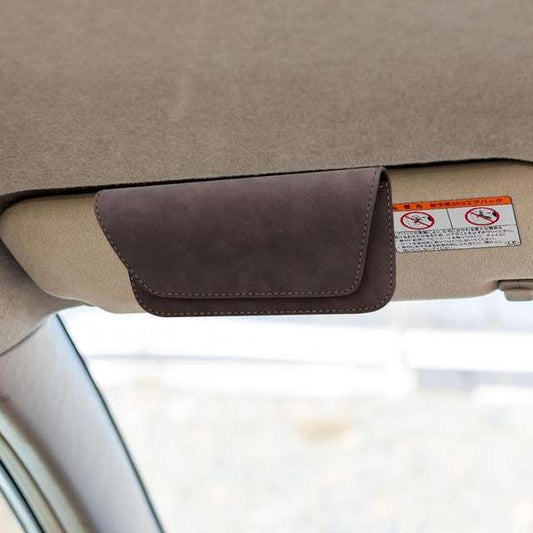 Universeller Brillenhalter aus PU-Leder fürs Auto