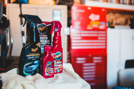 Ceramic Spray vs Traditional Wax: Which Offers Better Long-Term Protection?