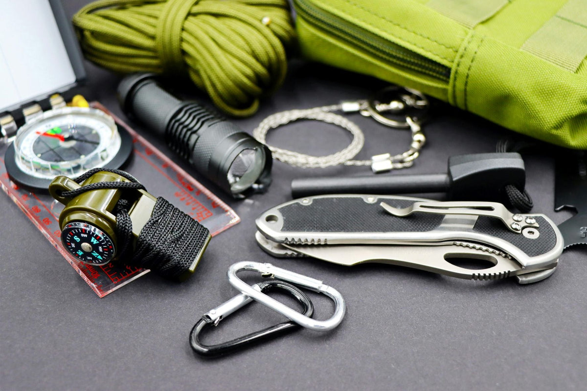 Emergency Car Kits: What Most Drivers Miss (And Why It Matters)