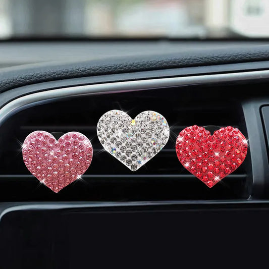 Clip de perfume de coche con diamantes de imitación en forma de corazón colorido