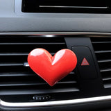 Ambientador con clip para coche, diseño de corazón rojo encantador