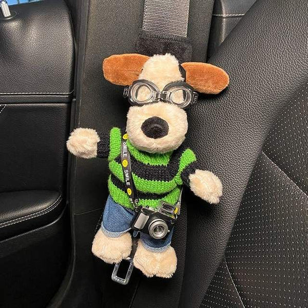 Protector de hombro para cinturón de seguridad de coche de felpa de perro de dibujos animados
