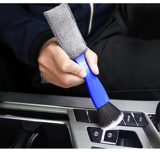 Double-Ended Car Detailing Brush for Air Vents & Screens