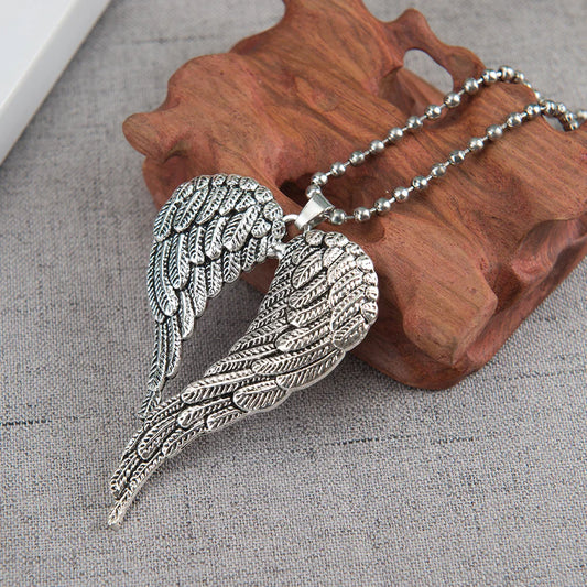 Angel Wing Car Pendant – Elegant Rearview Mirror Hanging Ornament for Stylish Auto Interiors