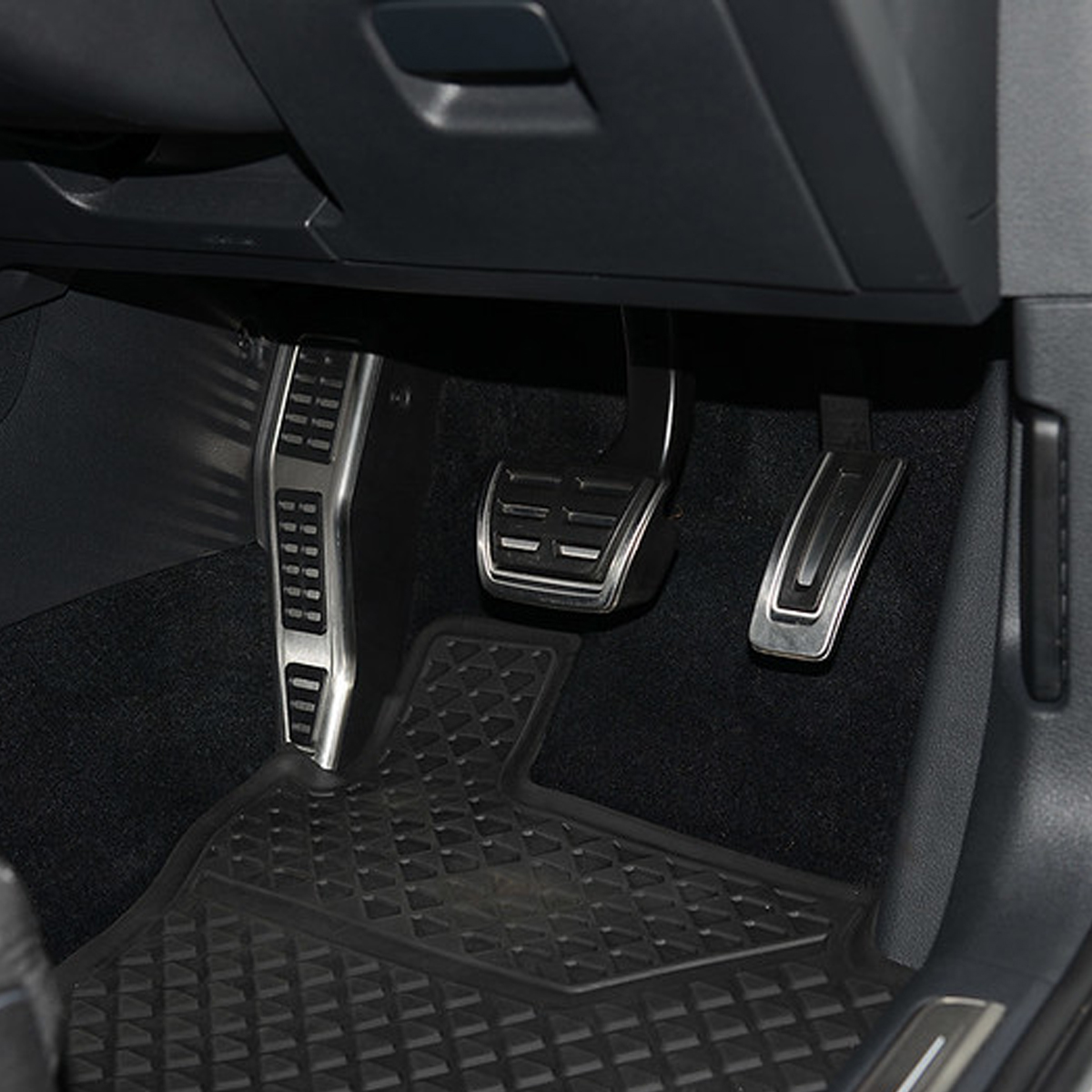 Car Right Side Foot Rest Pedals Pad Steel Kick Panel RHD for VW Golf MK7