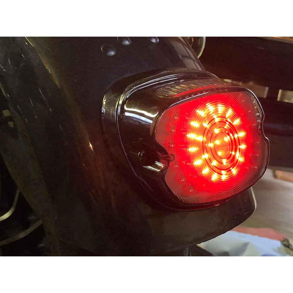 Motorcycle LED Brake Turn Signal License Plate Light Tail Light Assembly for Harley Davidson Sportster FLST Electra Glides