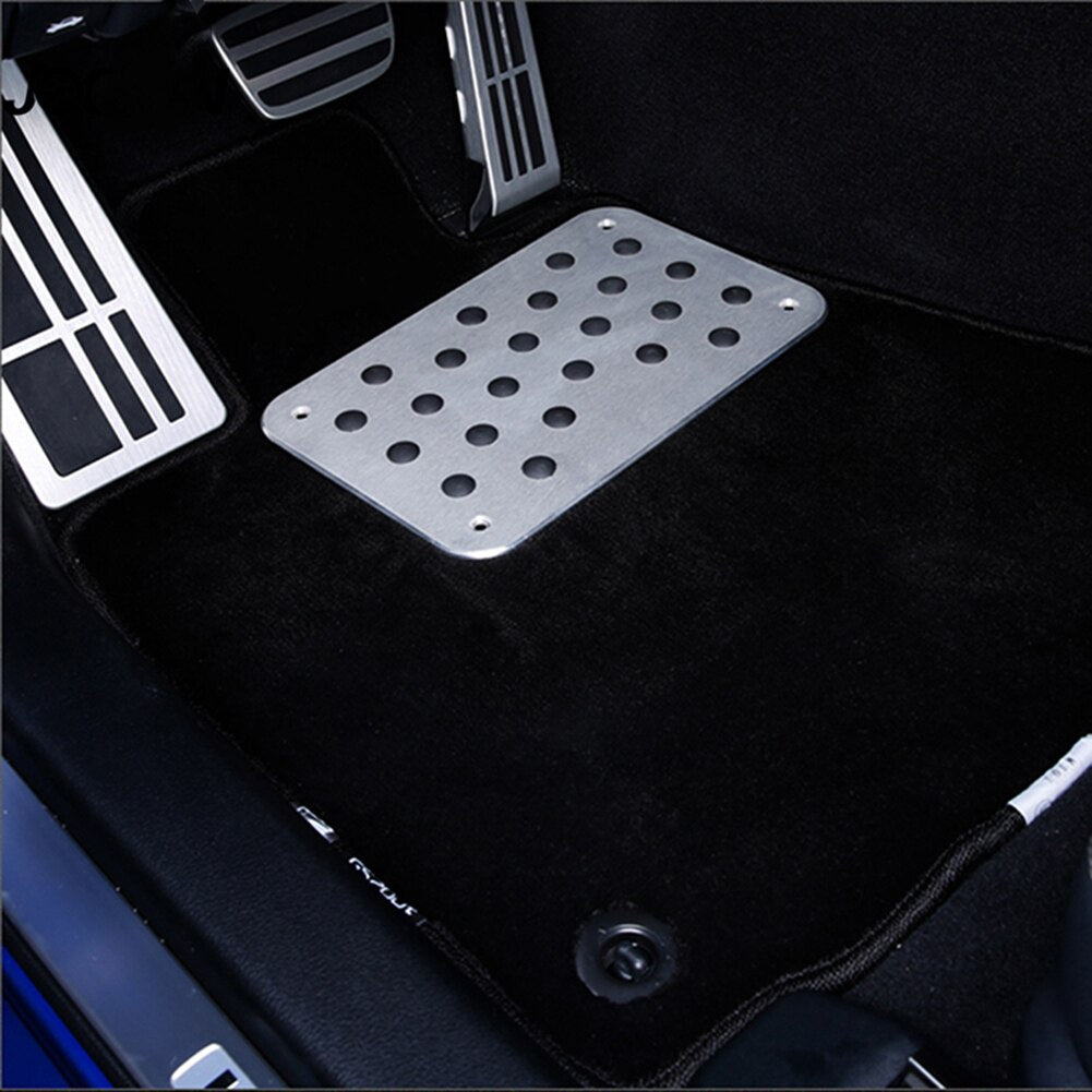 30*20cm Car Inner Floor Carpet Mat Patch Foot Pedal Aluminum Car Floor Mat Pad Carpet Heel Plate Accessory (Silver) - Auto GoShop